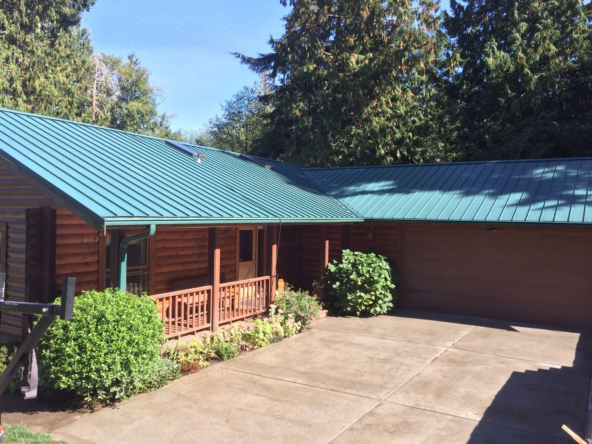 Roofing contractor